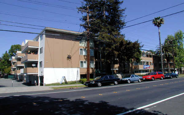 Sofi Redwood Park in Redwood City, CA - Building Photo - Building Photo