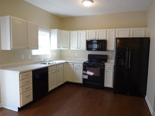 1921 Monticello Dr in Greenfield, IN - Building Photo - Building Photo