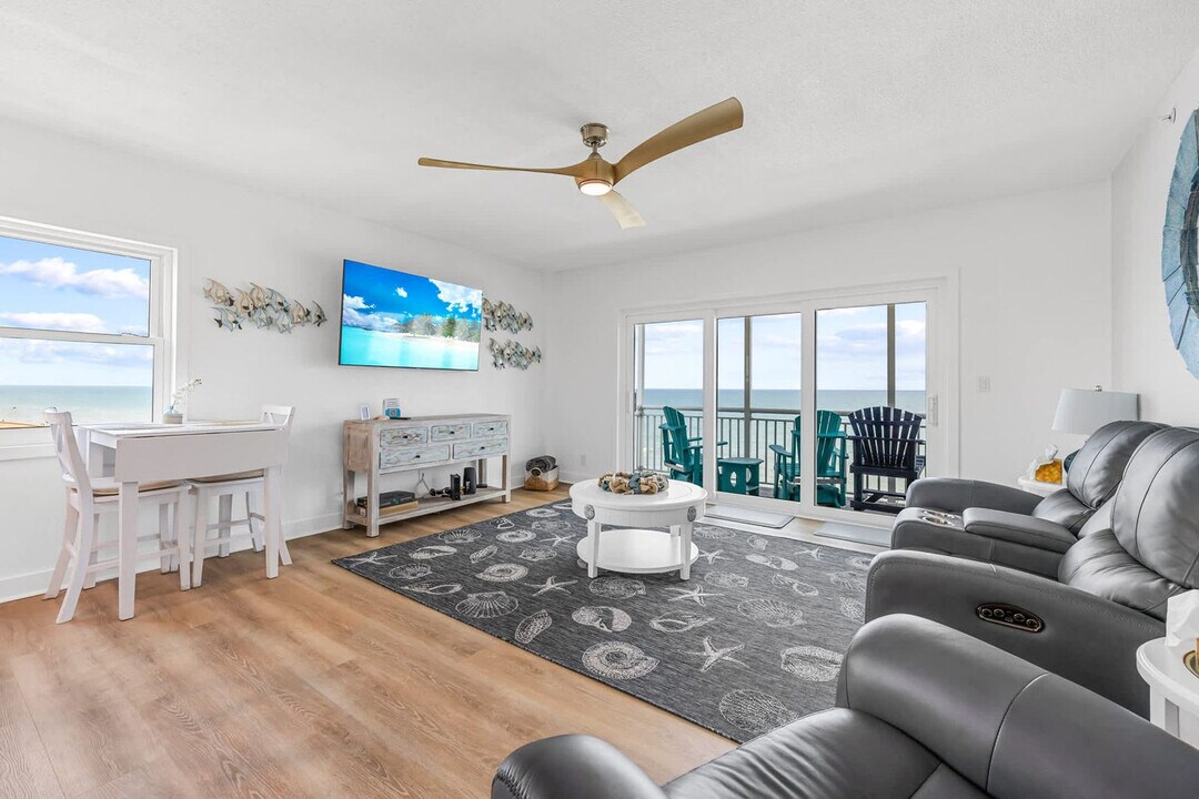 205 Jimmy Buffett Mem Hwy in Satellite Beach, FL - Building Photo