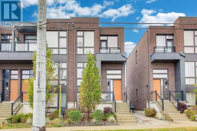 9124 Bathurst St in Richmond Hill, ON - Building Photo - Building Photo