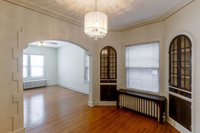 3508 Dupont Ave S in Minneapolis, MN - Building Photo - Building Photo