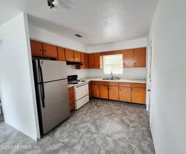 603 Magnolia Ave in Crescent City, FL - Building Photo - Building Photo
