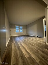 5247 Old Oxford Ln in Youngstown, OH - Building Photo - Building Photo