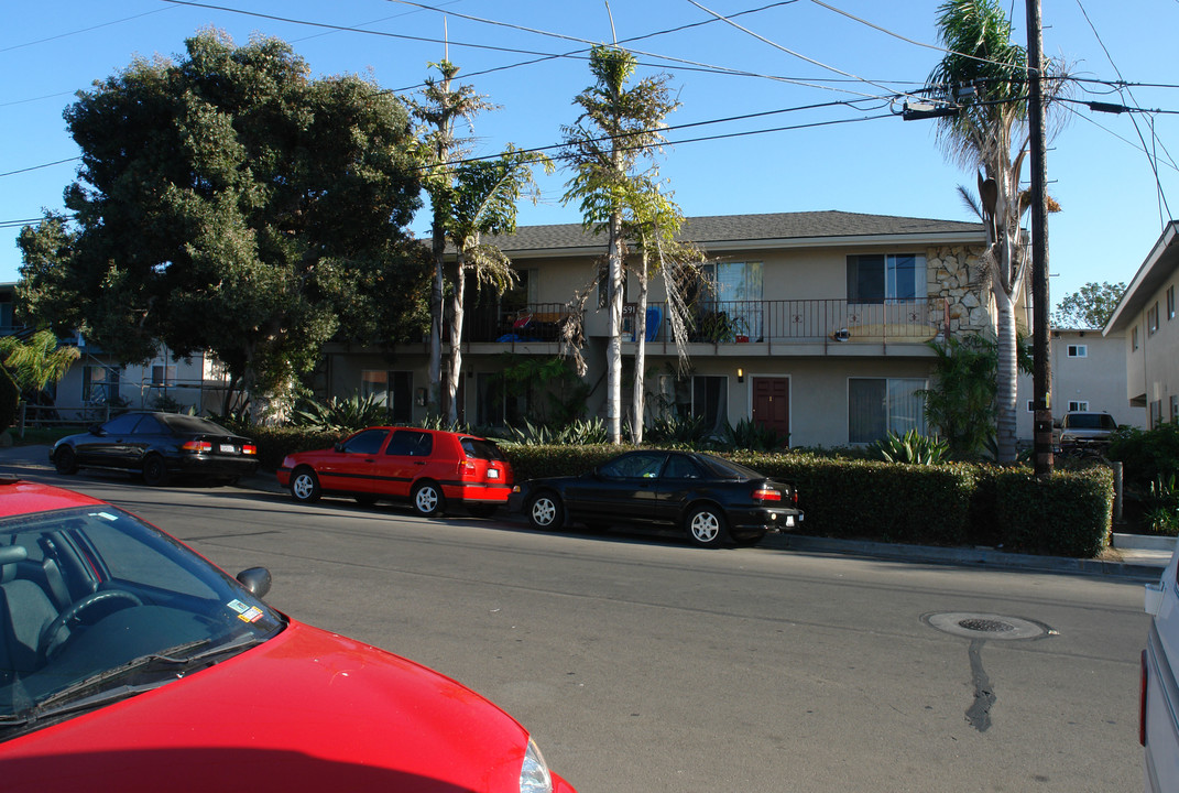 6591 Cordoba Rd in Goleta, CA - Foto de edificio