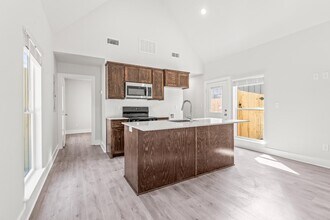 20048 County Rd 4118 in Lindale, TX - Building Photo - Building Photo