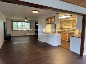 450 WA-505 in Winlock, WA - Building Photo - Building Photo