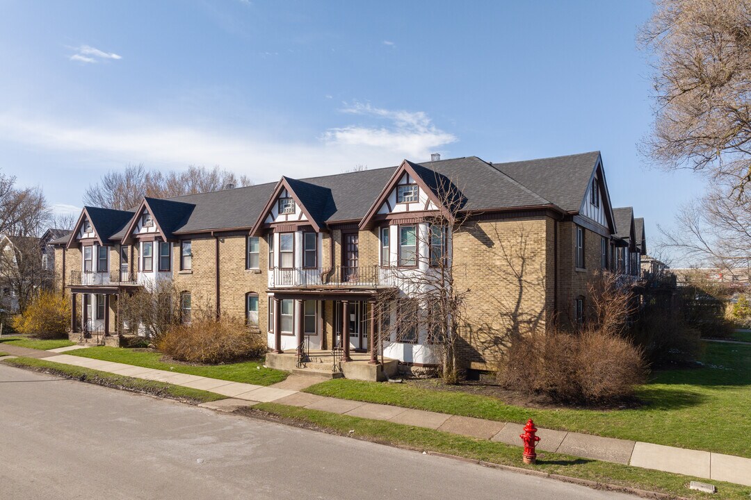 566 Colvin Ave in Buffalo, NY - Foto de edificio