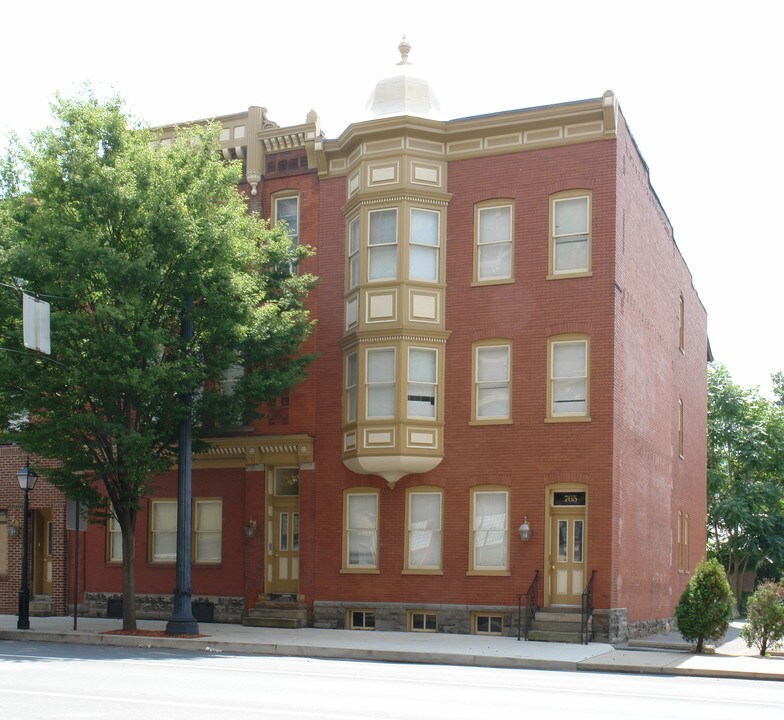 763-765 W 4th St in Williamsport, PA - Foto de edificio