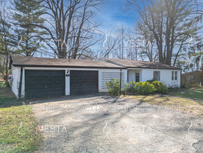 78 Moody Ave in Candler, NC - Building Photo - Building Photo