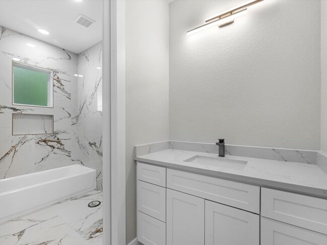 property at 887 Rd 660