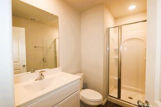 13120 Yellowstone Way in Providence Village, TX - Foto de edificio - Building Photo