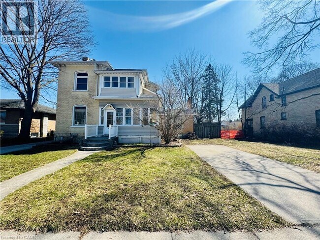 127 Laurel St in Cambridge, ON - Building Photo - Building Photo