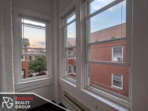 4423 N Wolcott Ave, Unit #4423-A3 in Chicago, IL - Foto de edificio - Building Photo