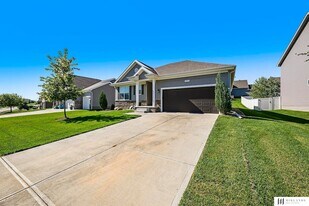 7822 S 184th Ave in Omaha, NE - Building Photo