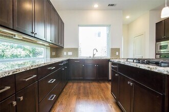 1616 Edwards St, Unit A in Houston, TX - Building Photo - Building Photo