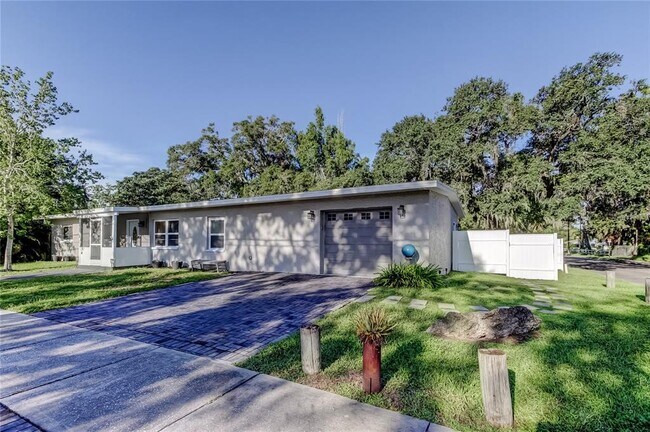 property at 375 10th Ave N