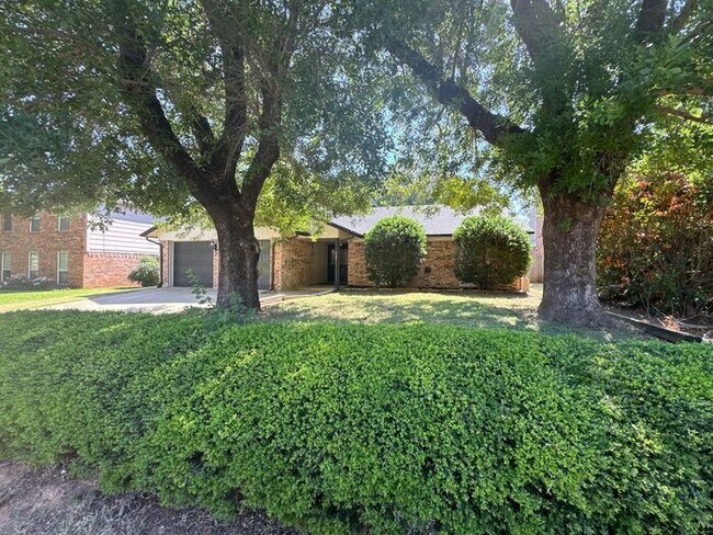 3730 Twin Oak Ct in Flower Mound, TX - Building Photo - Building Photo