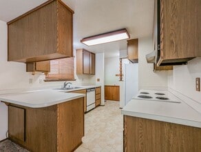 2708 Freestad Rd in Arlington, WA - Building Photo - Building Photo