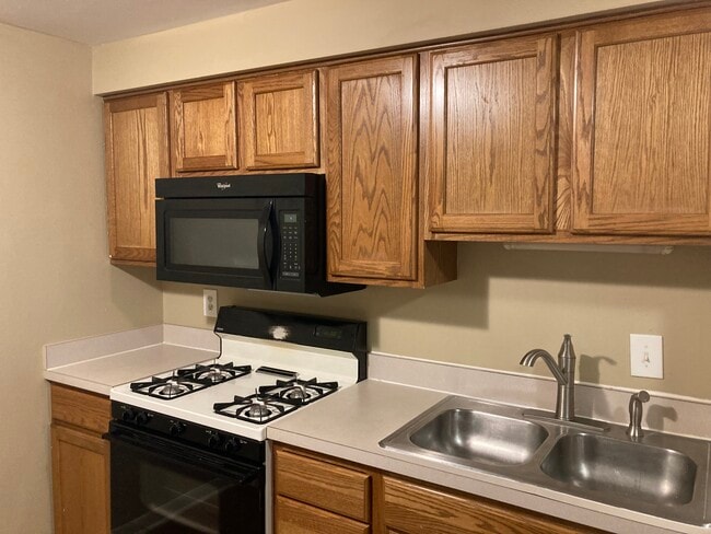 1680 Summit St in Columbus, OH - Foto de edificio - Building Photo