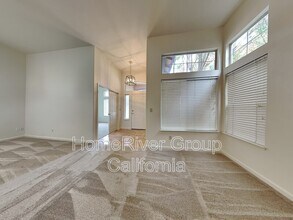 361 Seaton Dr in Folsom, CA - Building Photo - Building Photo