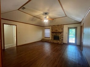 518 Glenwood St in Bossier City, LA - Building Photo - Building Photo