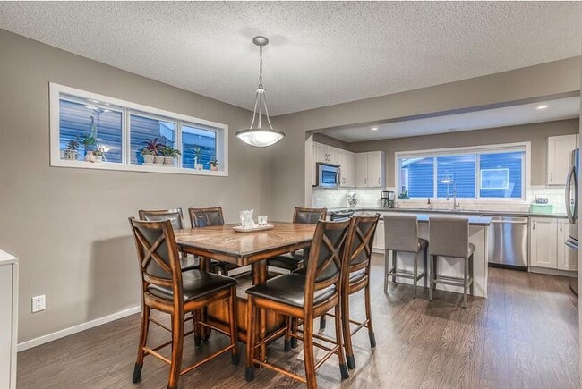 145 River Heights Crescent in Cochrane, AB - Building Photo - Building Photo