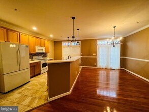 10631 Sandown Way in Ellicott City, MD - Building Photo - Building Photo