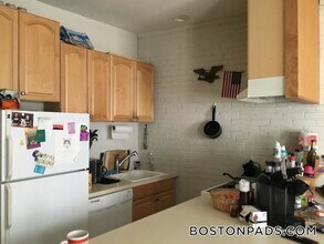 55 Park Dr, Unit 5 in Boston, MA - Building Photo - Building Photo