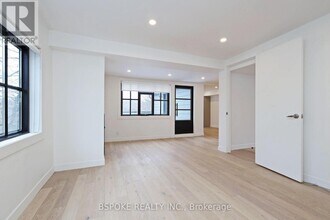 462 Kingston Rd in Toronto, ON - Building Photo - Building Photo