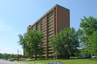 Parthenon Towers in Nashville, TN - Building Photo - Building Photo