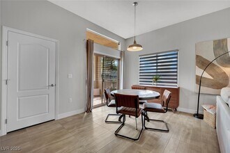 8805 Jeffreys St in Las Vegas, NV - Building Photo - Building Photo
