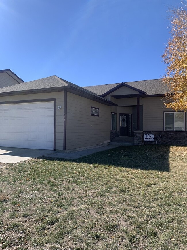 374 Cole Ave in Pinedale, WY - Building Photo - Building Photo