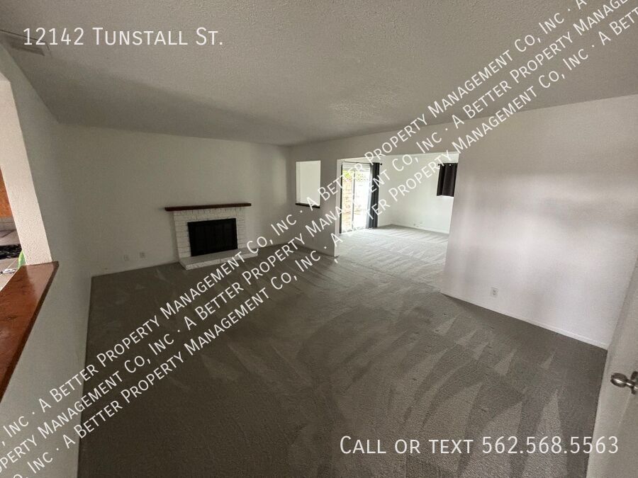 12142 Tunstall St in Garden Grove, CA - Building Photo