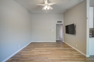1600 S College Ave in Tempe, AZ - Building Photo - Building Photo