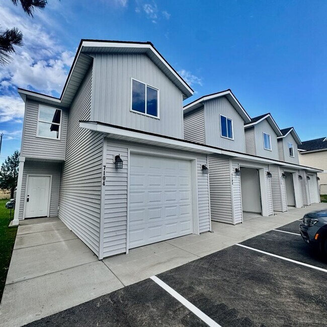 7104 W Heritage St in Rathdrum, ID - Building Photo - Building Photo