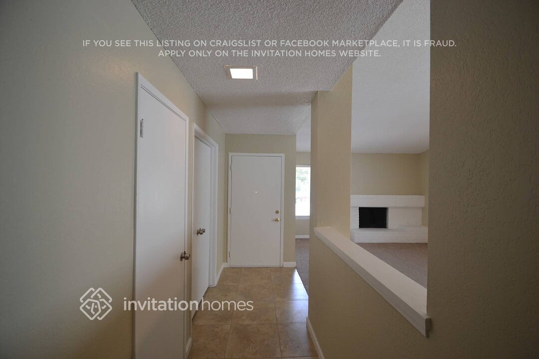 2955 Red Hawk Way in Sacramento, CA - Building Photo