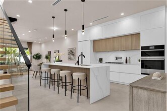 921 NE 17th Terrace in Fort Lauderdale, FL - Building Photo - Building Photo