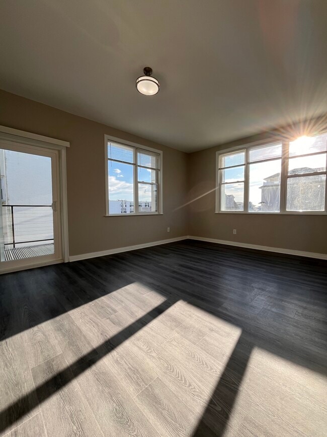 101 S Victoria Ave, Unit D1 in Ventnor City, NJ - Foto de edificio - Building Photo