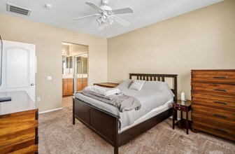 17945 Lost Canyon Rd, Unit 16 in Santa Clarita, CA - Building Photo - Building Photo