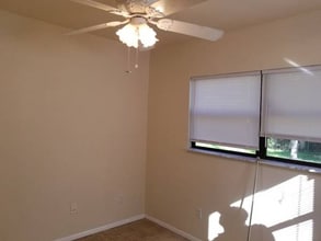 10950 Barrett St in New Port Richey, FL - Building Photo - Building Photo