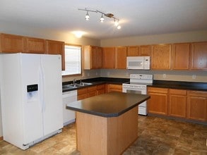 6864 Mac Dr in Canal Winchester, OH - Building Photo - Building Photo