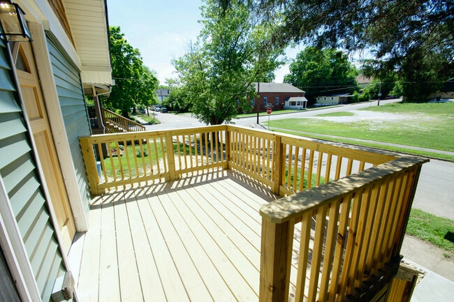 property at 2404 Jefferson Ave