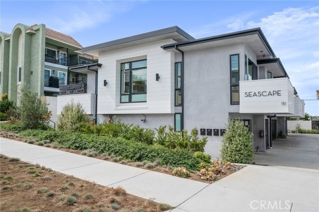 151 Paseo De La Concha in Redondo Beach, CA - Building Photo - Building Photo