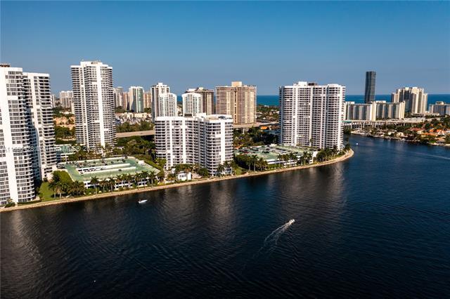 3600 Mystic Pointe Dr, Unit 114 in Aventura, FL - Foto de edificio