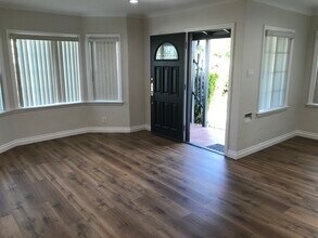 2527 El Paseo in Alhambra, CA - Building Photo - Building Photo