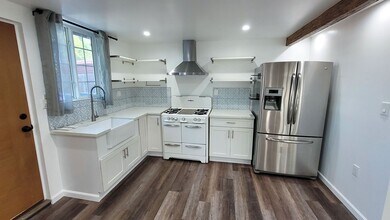 10436 Rose Hedge Dr in Whittier, CA - Building Photo - Building Photo