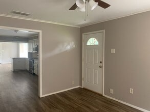 3411 Pinecrest Dr in Kilgore, TX - Building Photo - Building Photo