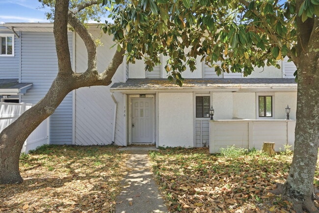 126 Pine Ridge Trce