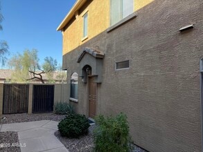 2150 E Bell Rd in Phoenix, AZ - Building Photo - Building Photo