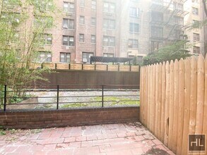 EAST 56 STREET in New York, NY - Foto de edificio - Building Photo